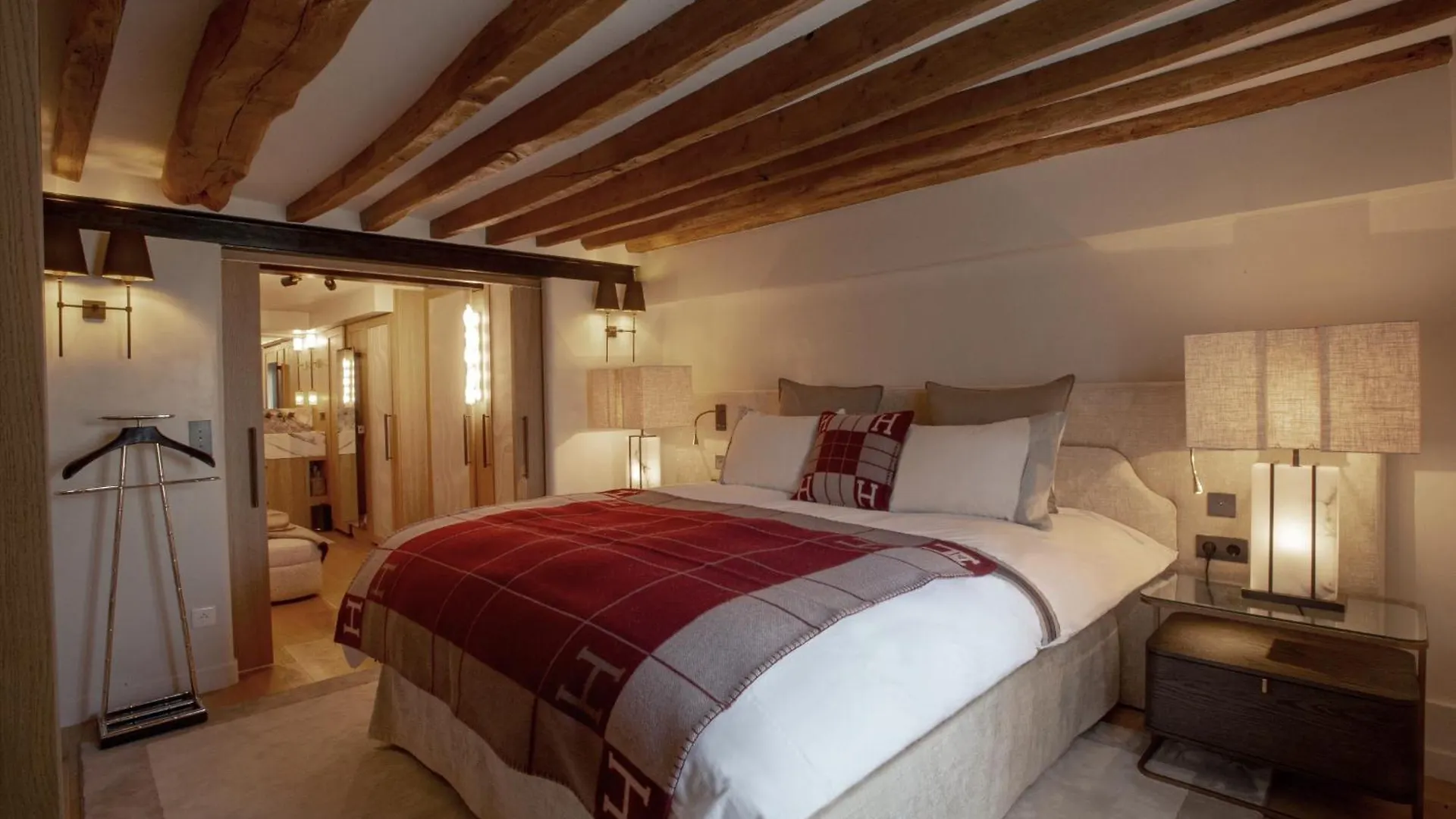 דירה פריז Luxueux Appartement, Avec Terrasse Vue Champs-Elysees