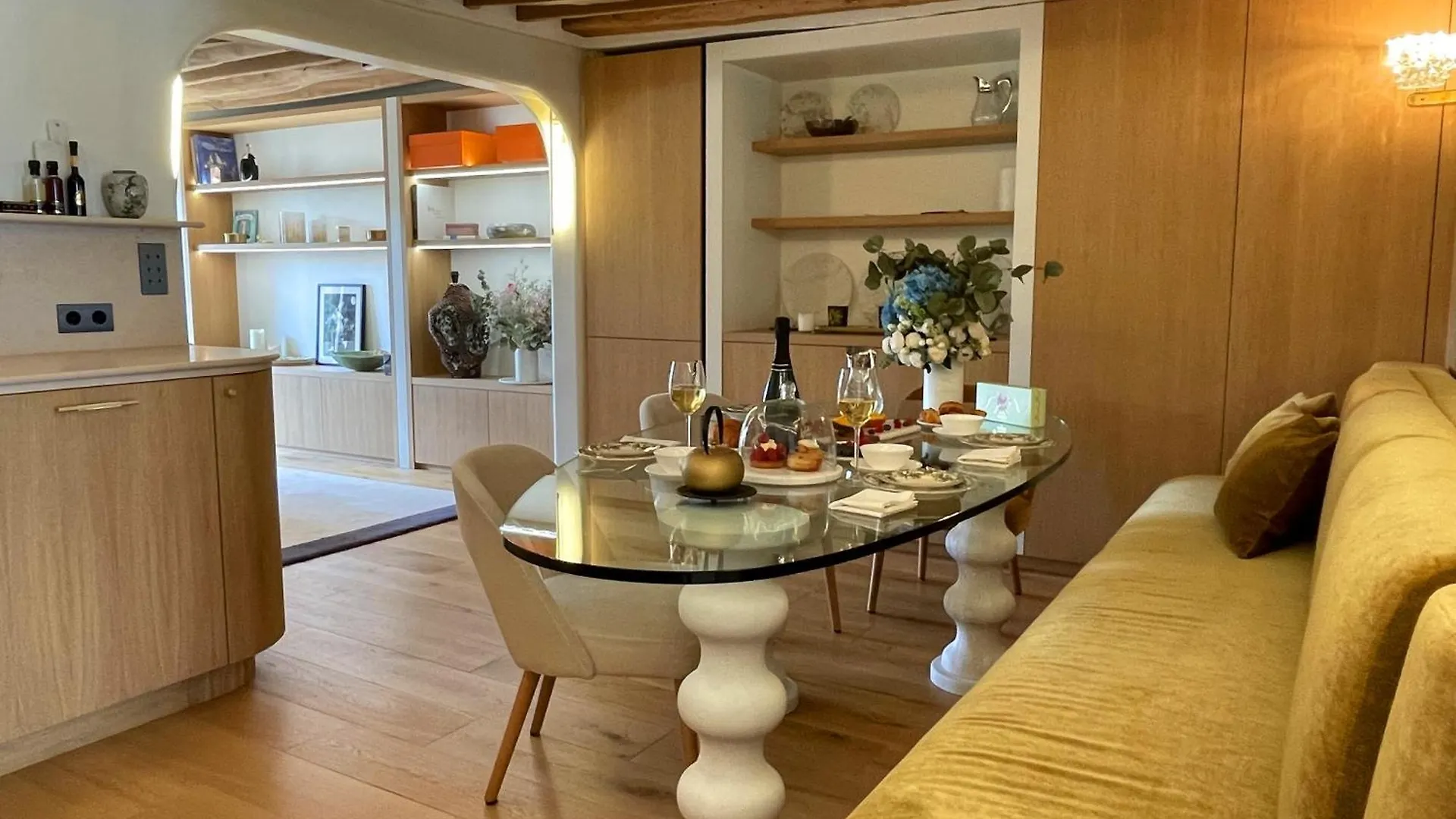 פריז Luxueux Appartement, Avec Terrasse Vue Champs-Elysees 0*,  צרפת