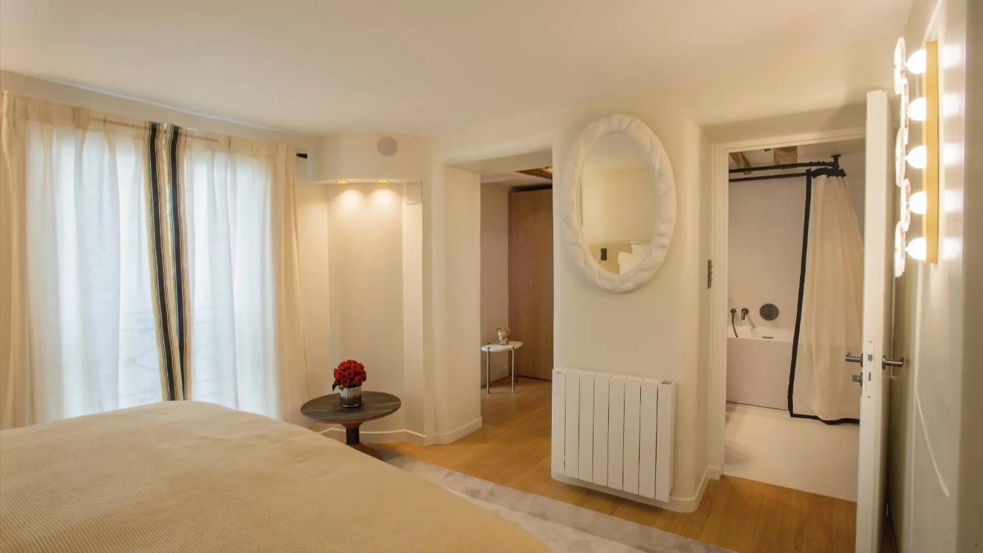 Apartment Luxueux Appartement, Avec Terrasse Vue Champs-Elysees Paris